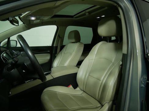 Used 2018 Buick Enclave Premium w/ Experience Buick Package image 11