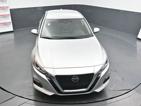 Used 2022 Nissan Altima 2.5 SV image 11