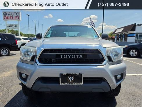 Used 2015 Toyota Tacoma 4x4 Double Cab w/ TRD Off-Road Package image 8