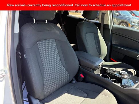Certified 2025 Kia Sportage LX FWD image 17