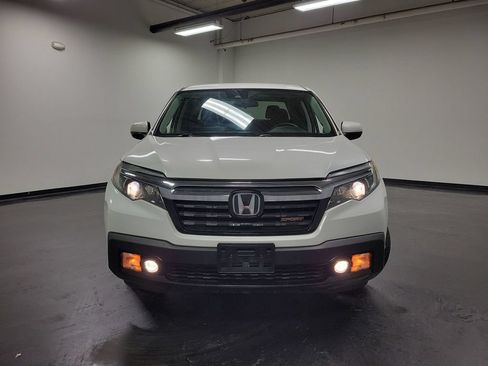Used 2020 Honda Ridgeline Sport image 2
