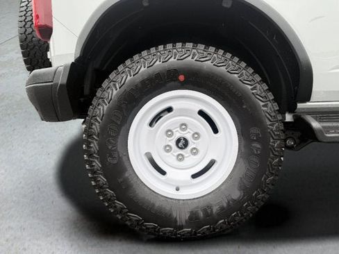 New 2026 Ford Bronco Heritage Edition AWD/4WD image 7