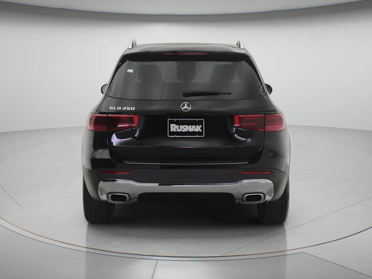 New 2026 Mercedes-Benz GLB 250 image 3