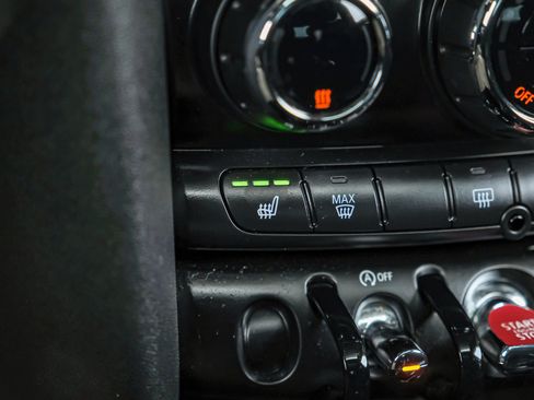 Used 2019 MINI Cooper S w/ Premium Package image 23