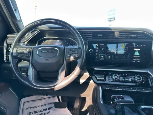 Used 2022 GMC Sierra 1500 Denali Ultimate image 7