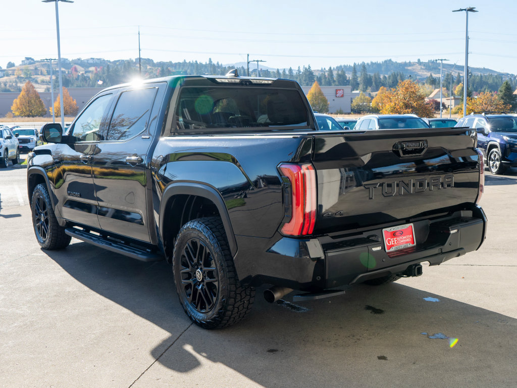 Used 2024 Toyota Tundra Limited AWD/4WD image 5
