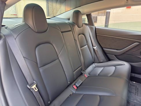 Used 2021 Tesla Model 3 Long Range AWD/4WD image 39