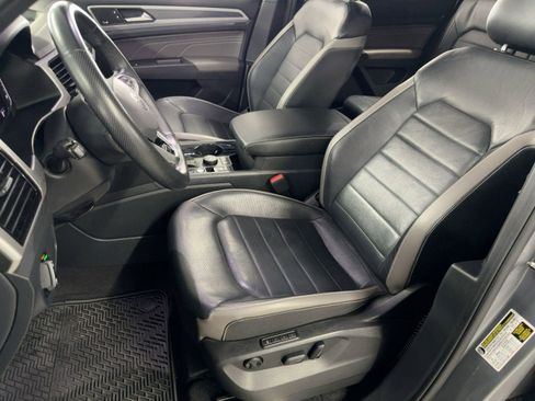 Used 2022 Volkswagen Atlas Cross Sport SEL Premium R-Line image 5