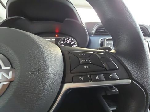 New 2025 Nissan Versa SV image 12