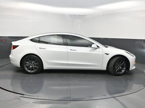 Used 2019 Tesla Model 3 image 41