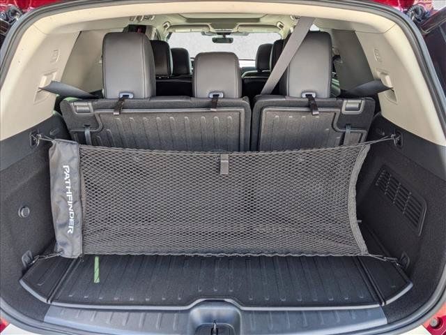 Used 2024 Nissan Pathfinder Platinum w/ Cargo Package FWD image 6