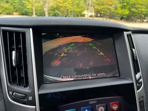 Used 2017 INFINITI Q50 2.0t w/ Moonroof Package RWD image 40