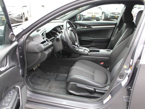 Used 2021 Honda Civic Sport image 9
