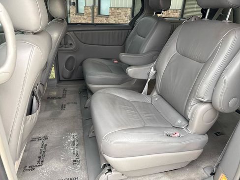 Used 2006 Toyota Sienna AWD image 39
