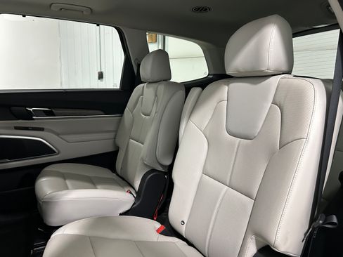 Used 2022 Kia Telluride EX w/ EX Premium Package AWD/4WD image 30