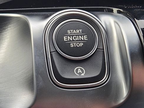 New 2026 Mercedes-Benz GLB 250 4MATIC image 26