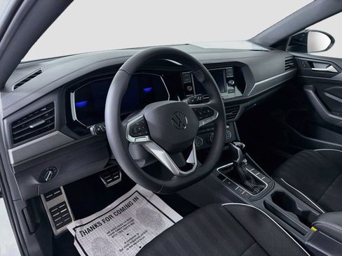 Certified 2023 Volkswagen Jetta Sport FWD image 9