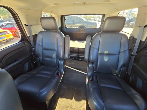 Used 2013 GMC Yukon Denali image 23