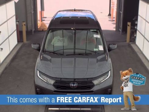Used 2025 Honda Odyssey EX-L image 2