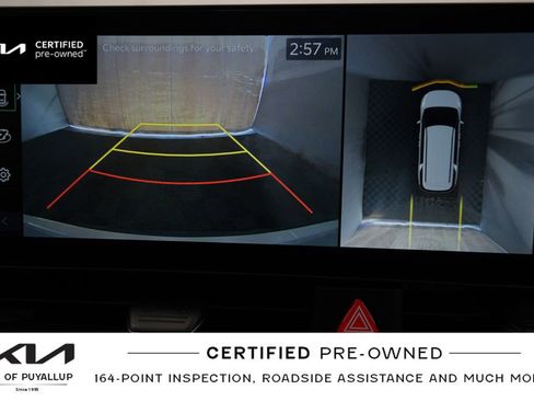 Used 2025 Kia Carnival SX w/ SX Dark Edition Package image 23