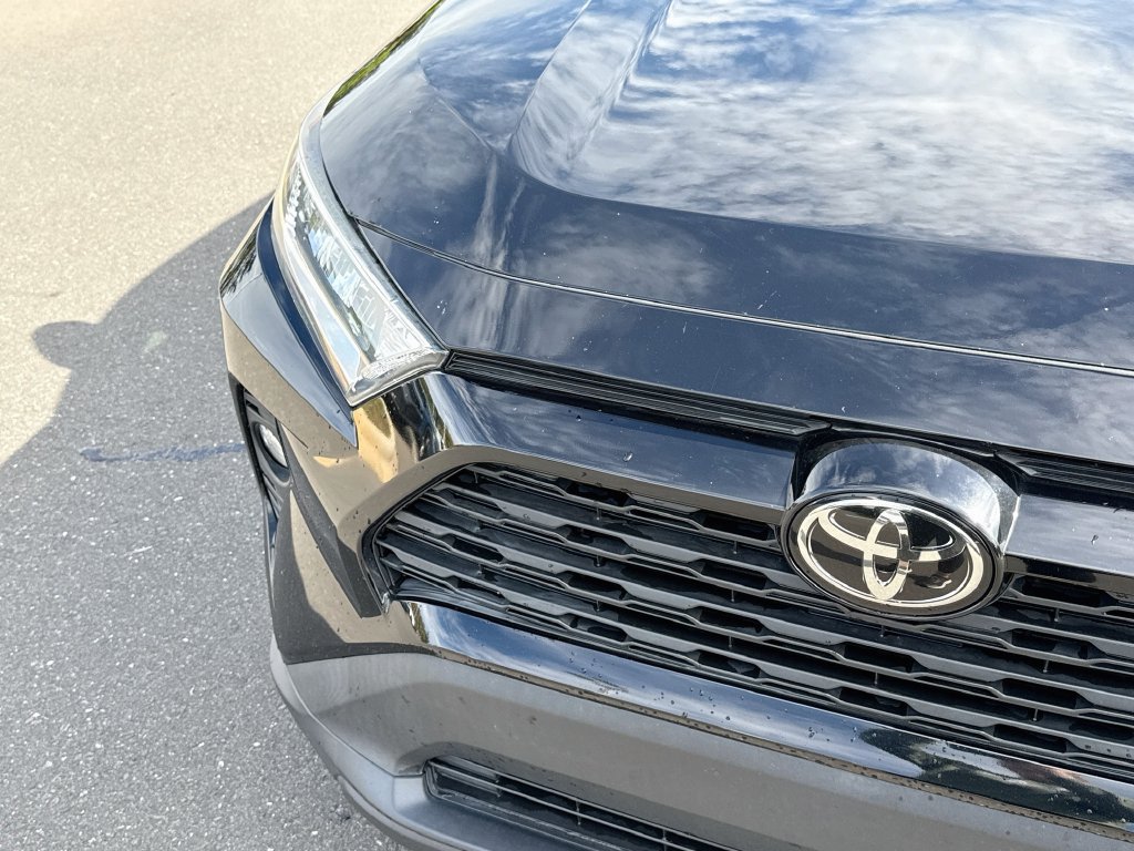 Used 2021 Toyota RAV4 XLE FWD image 37