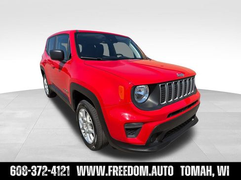 Used 2023 Jeep Renegade Latitude AWD/4WD image 7