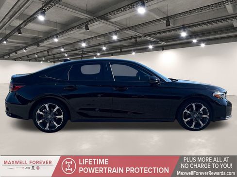 Used 2025 Honda Civic Sport image 17