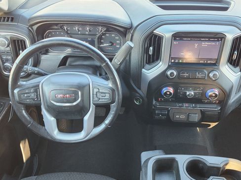 Used 2022 GMC Sierra 2500 SLE w/ SLE Convenience Package image 32