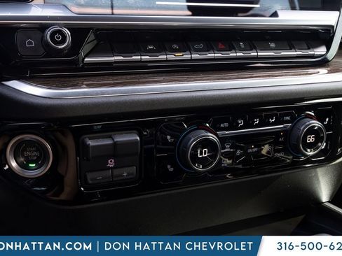 Used 2023 Chevrolet Silverado 1500 RST w/ Redline Edition AWD/4WD image 8