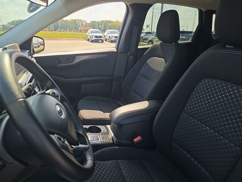 Used 2023 Ford Escape Active image 21