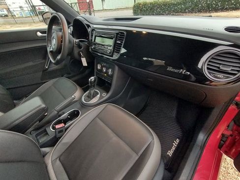 Used 2015 Volkswagen Beetle 1.8T image 30