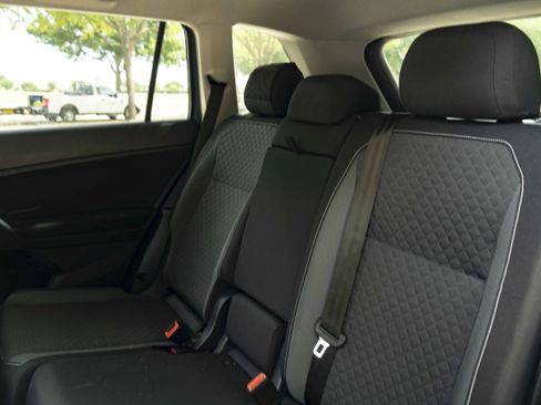 Used 2021 Volkswagen Tiguan S AWD/4WD image 17