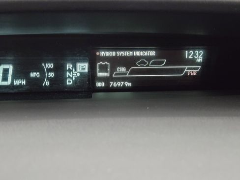 Used 2015 Toyota Prius Two image 17