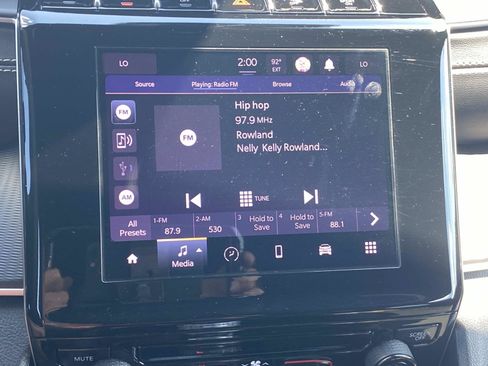 Used 2025 Jeep Grand Cherokee Laredo RWD image 27