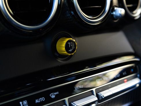 Used 2018 Mercedes-Benz AMG GT R image 14