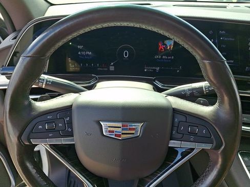 Used 2021 Cadillac Escalade Premium Luxury AWD/4WD image 20