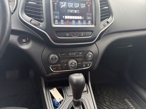 Used 2021 Jeep Cherokee Latitude Lux w/ Comfort/Convenience Group image 15