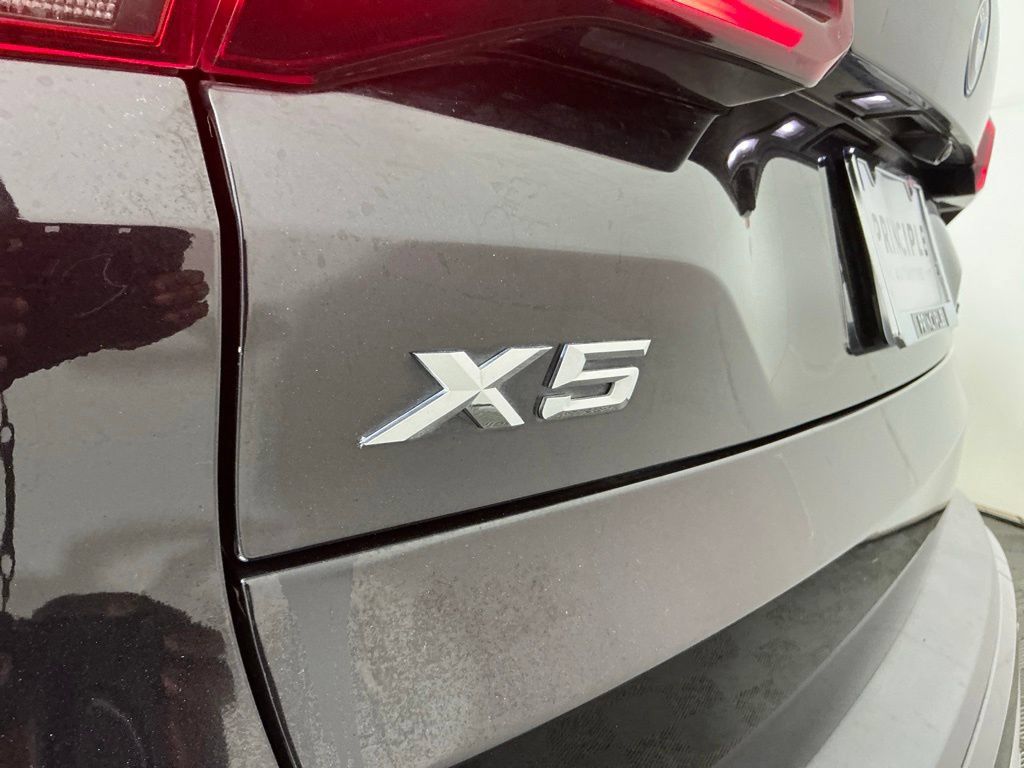 Used 2022 BMW X5 xDrive45e w/ Premium Package AWD/4WD image 32