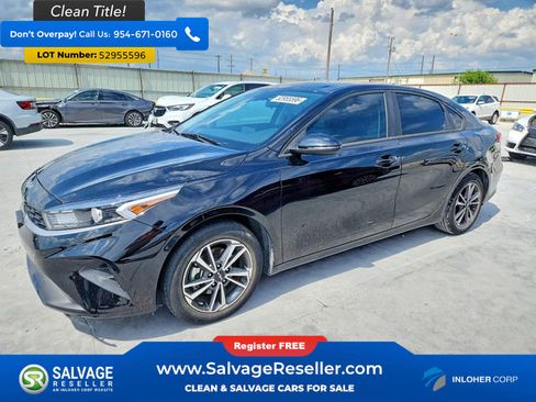 Used 2023 Kia Forte LXS w/ LXS Technology Package FWD image 1