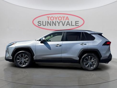 Used 2023 Toyota RAV4 XLE Premium AWD/4WD image 6