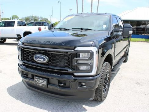 Used 2024 Ford F250 Lariat w/ Lariat Ultimate Package AWD/4WD image 3