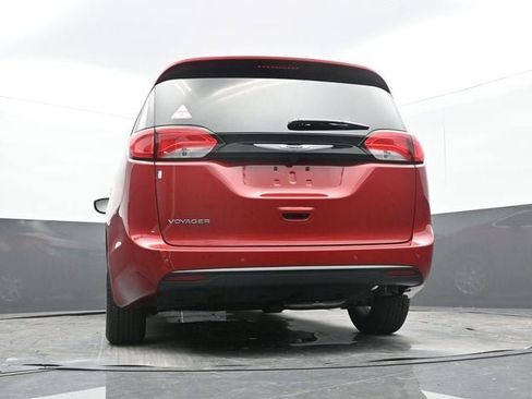 New 2025 Chrysler Voyager LX image 56