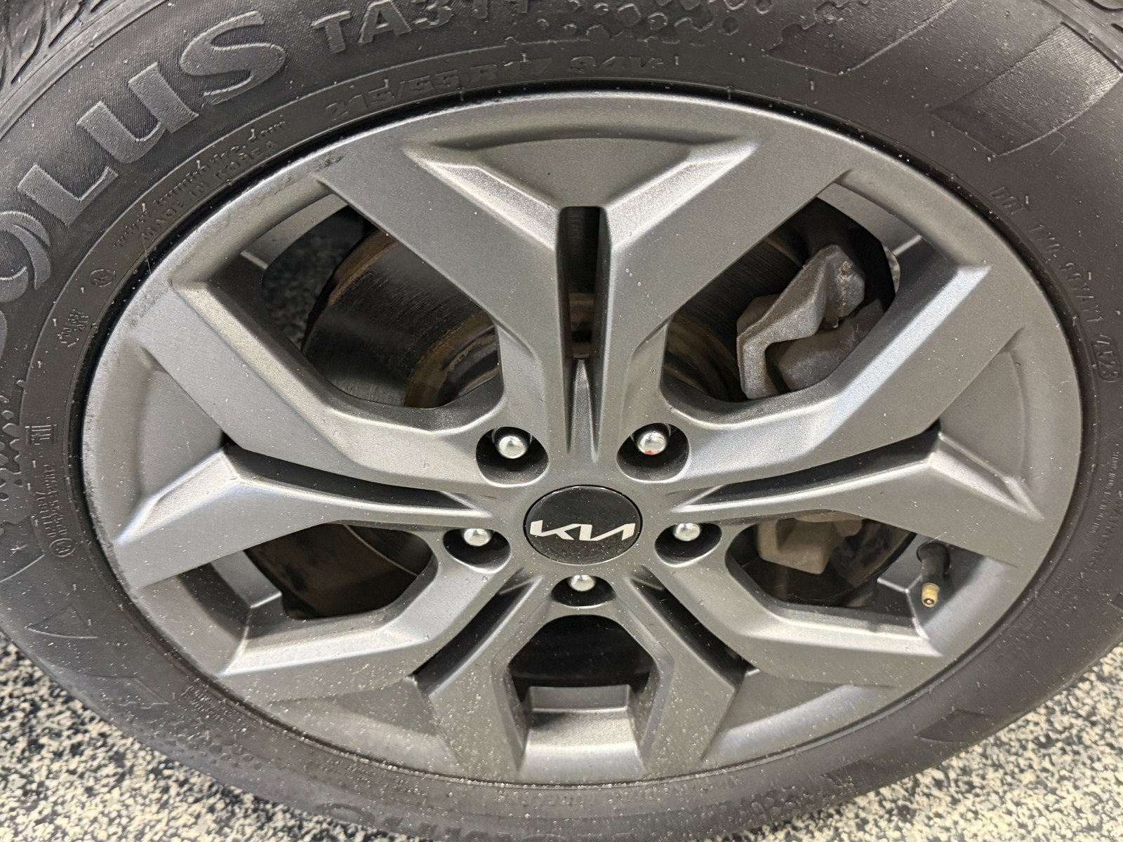 Used 2024 Kia Seltos S AWD/4WD image 32