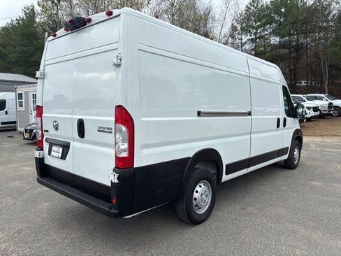 Used 2023 RAM ProMaster 3500 w/ Driver Convenience Group FWD image 3