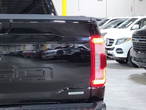 Used 2023 Ford F150 Lariat w/ Trailer Tow Package image 22