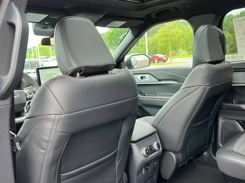 Used 2026 Ford Explorer ST-Line AWD/4WD image 34