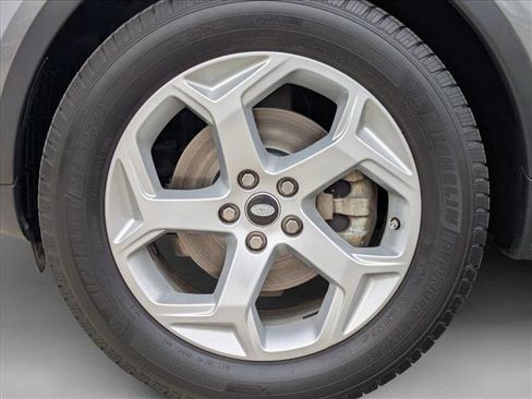 Used 2018 Land Rover Discovery HSE image 27