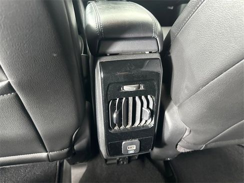 Certified 2022 Jeep Compass Latitude image 17