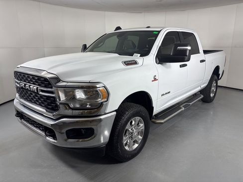 Used 2023 RAM 2500 Big Horn w/ Level 1 Equipment Group AWD/4WD image 4