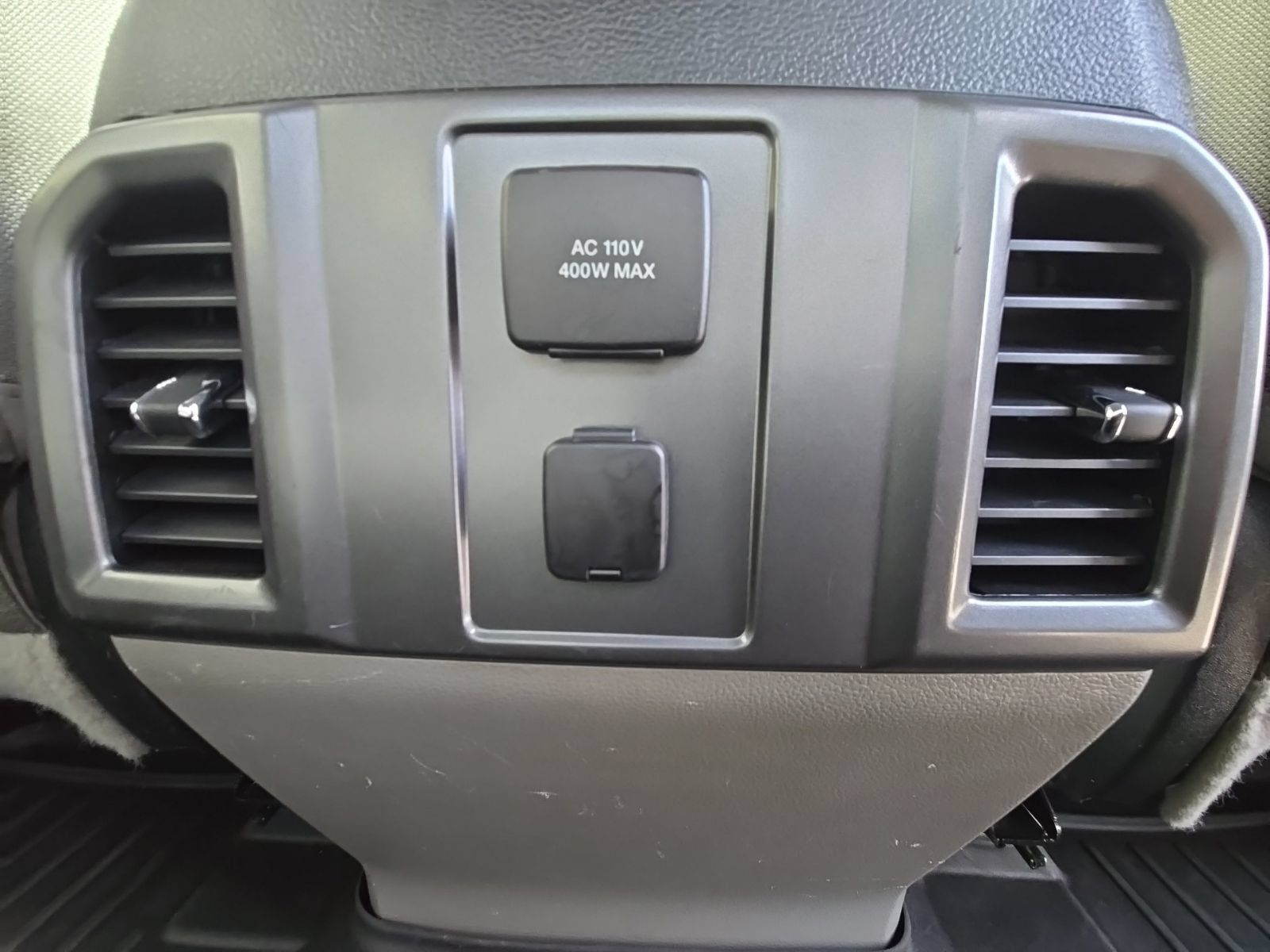 Used 2016 Ford F150 XLT w/ Equipment Group 302A Luxury AWD/4WD image 16